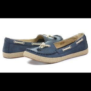 Uggs Australia chivon tassel flat espadrilles